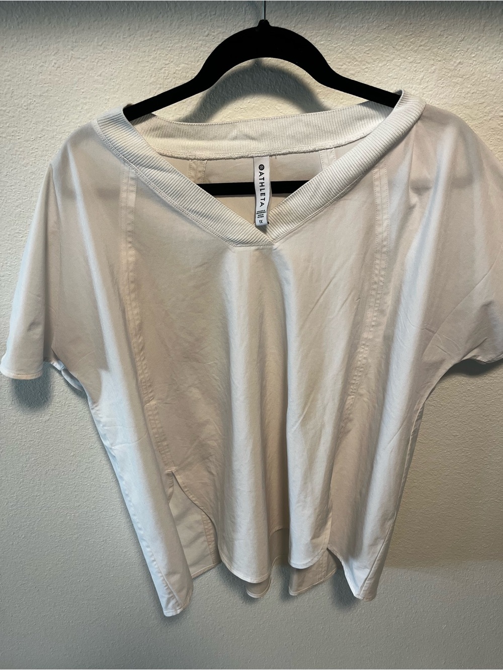 Athleta White Zephyr V-Neck Short Sleeve Top